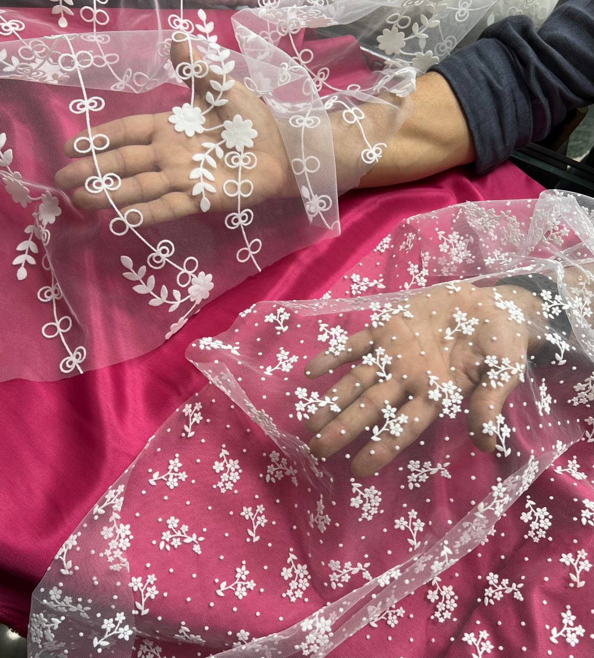 تور طرحدار مخملی طرح گل